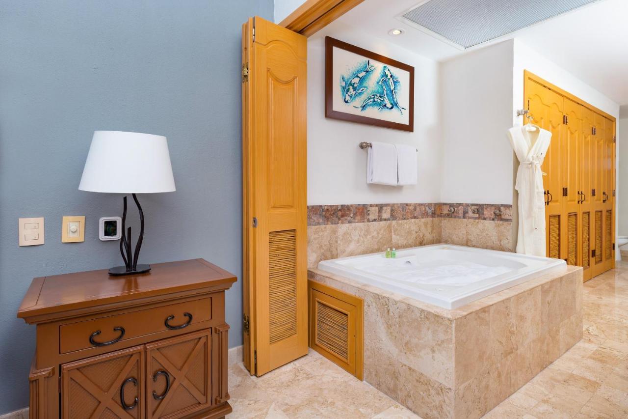 One-Bedroom Suite,1405856348:JPEG