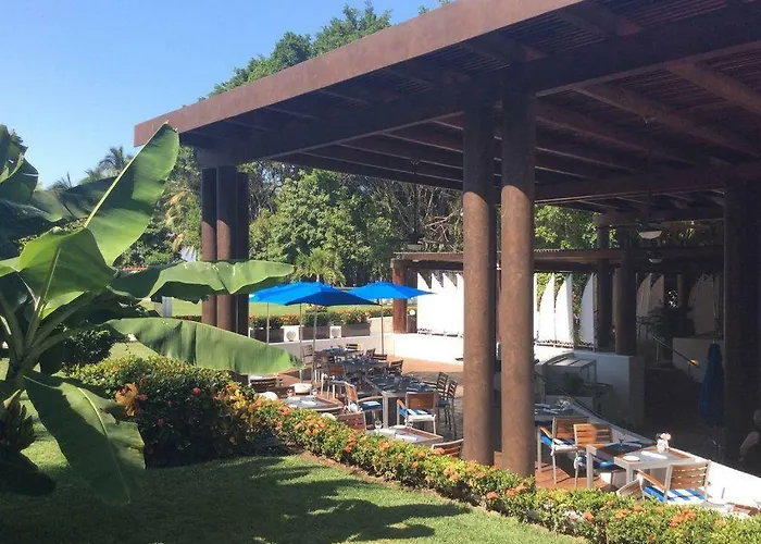 Breathtaking Villa Magna Beachfront Condo, 3 Bedrooms Sleeps 6Villa